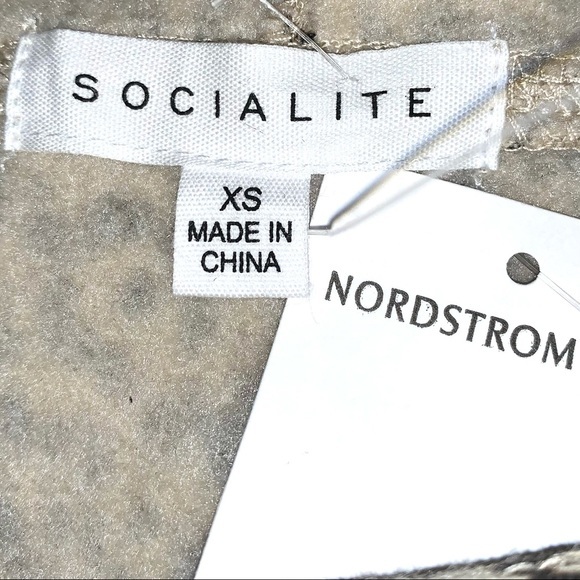 Socialite sz XS tan leopard print pullover hoodie - Picture 11 of 13